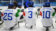 Una Paralimpiade da leoni. Il quinto posto ottenuto dalla Nazionale azzurra di para ice hockey sul ghiaccio del National Indoor Stadium è un risultato che vale come una medaglia per un movimento in cui si fatica a trovare tesserati, che […]