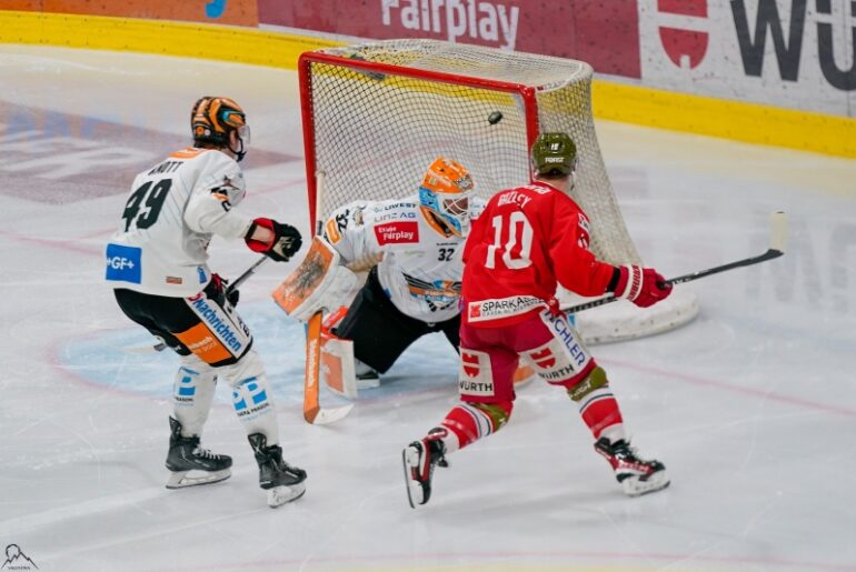 Il Bolzano arriva in semi-finale di ICE Hockey League!
